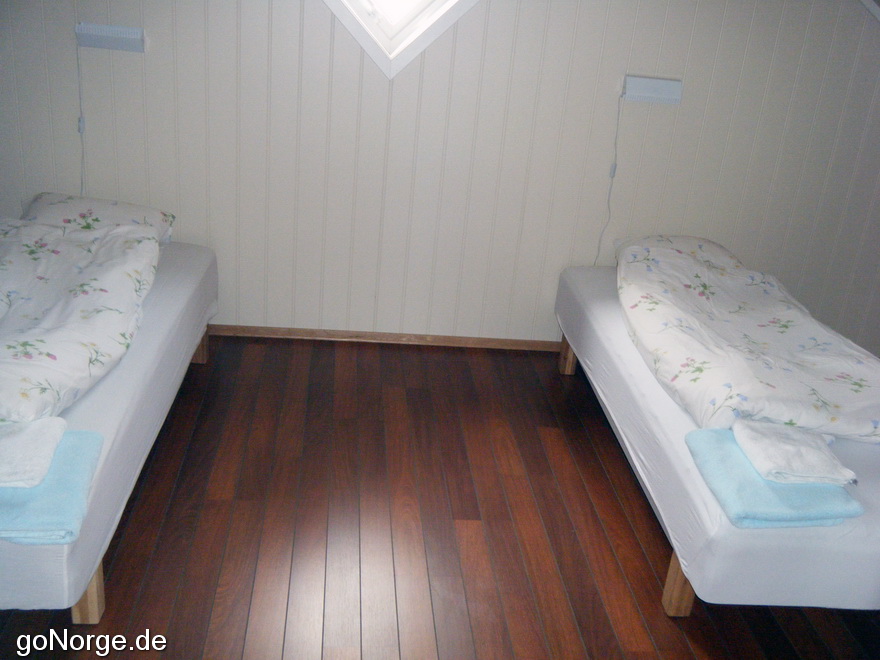 Ferienwohnung Kvaröy - Schlafzimmer Obergeschoss